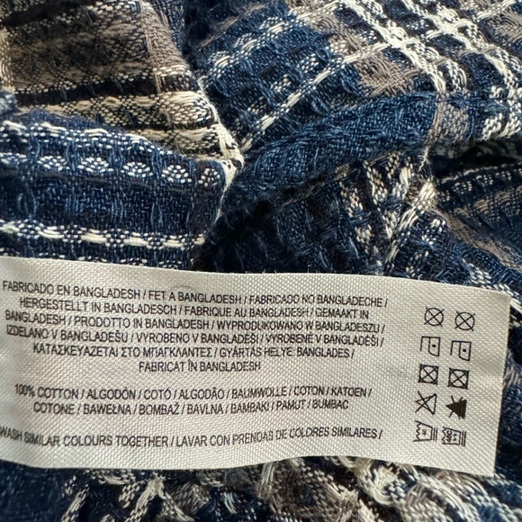 The Stronghold shirt - Picture 7 of 8